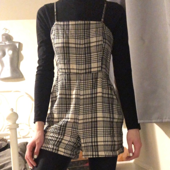 Plaid Picnic Romper - Picture 4 of 4